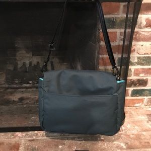 bumbleride diaper bag